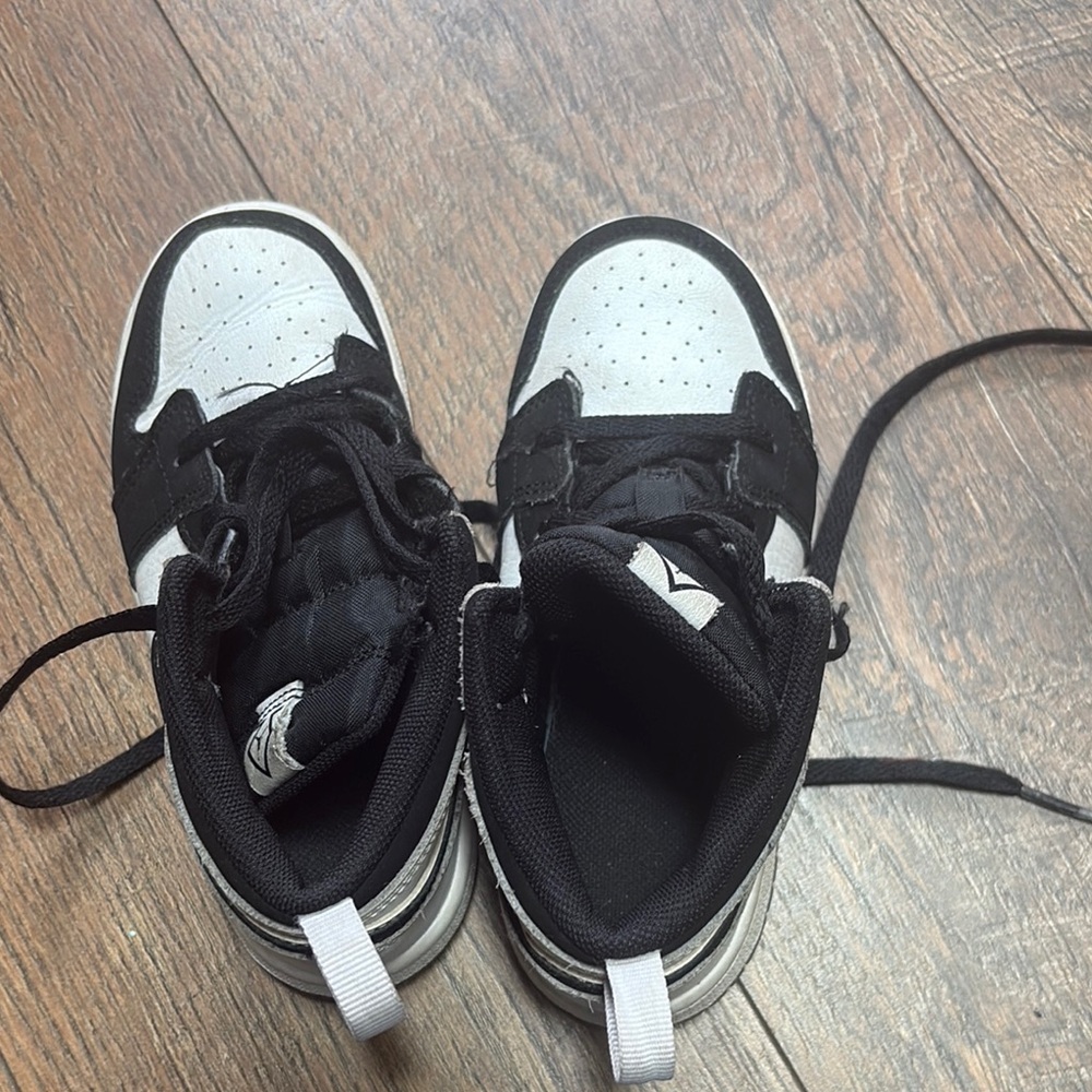 Nike Kids Black and White Sneakers